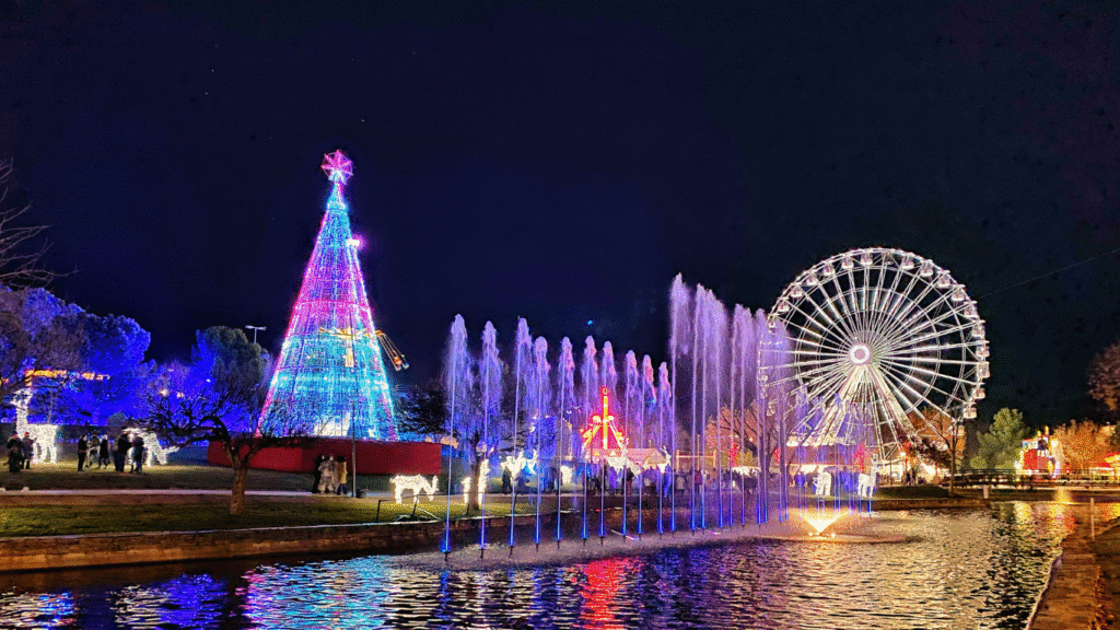 El Parque de la Navidad en Torrejón de Ardoz, Madrid, España, con luces, atracciones y actividades navideñas, destino destacado del turismo familiar y navideño en la capital y alrededores.