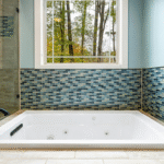 Alojamientos con Jacuzzi Cerca de Madrid para una escapada romántica de invierno en la Sierra.